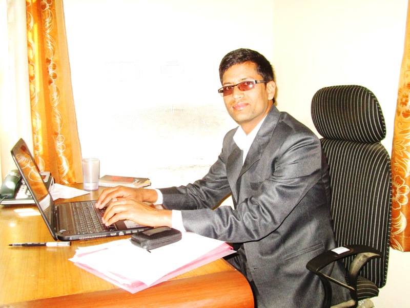 हुरेक सुर्खेतको अध्यक्षमा वली