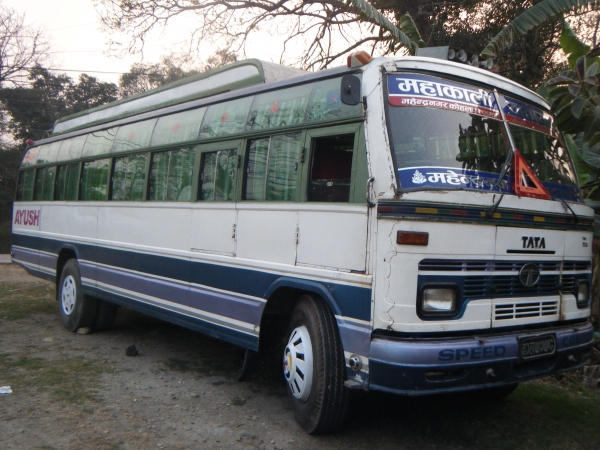 महाकाली यातायातका पदाधिकारी प्रहरी नियन्त्रणमा