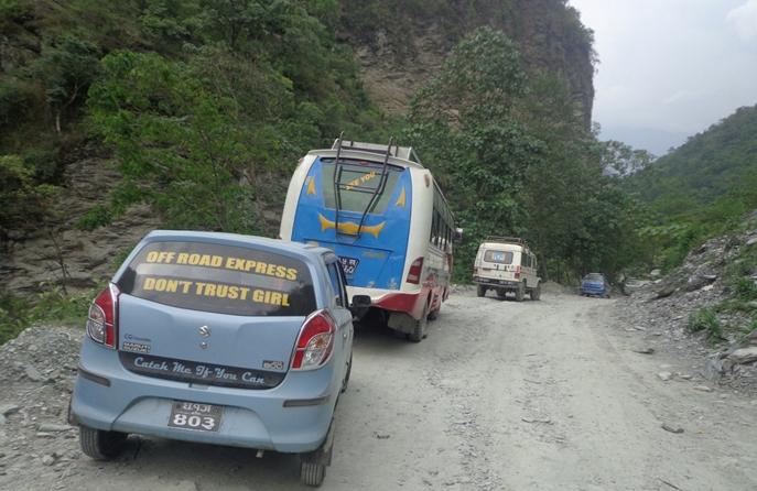 यातायातमा एकाधिकार तोडिएपछि यात्रुलाई सहज