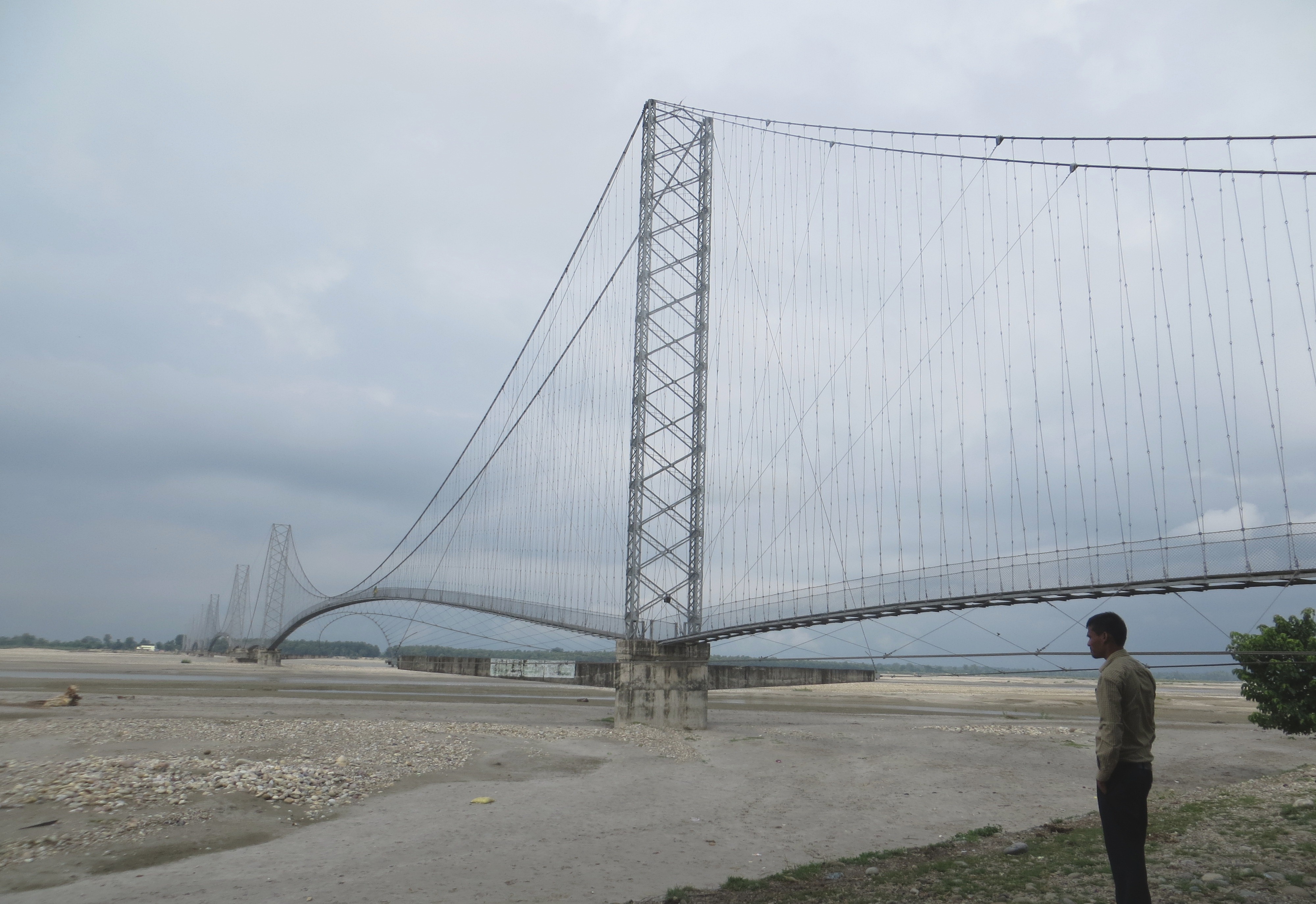 दोधारा चाँदनीमा दुई पक्कीपुल निर्माण हुने