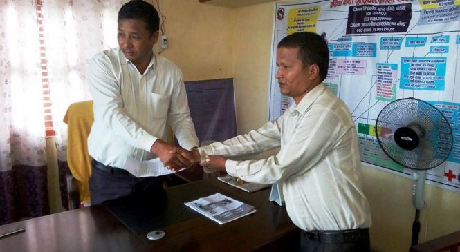 नगर शिक्षा समिति गठनको माग राख्दै शिक्षक संगठनले बुझायो ज्ञापन पत्र