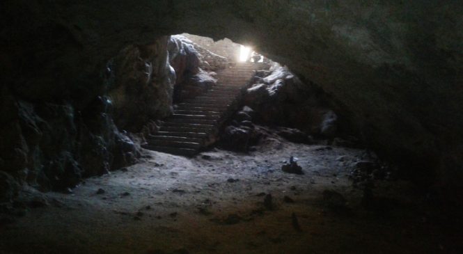 चाँदनी सातसते गुफा संरक्षणकाे पर्खाइमा