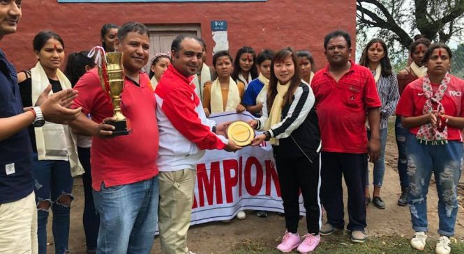 महिला कप फुटबलको उपाधि विजेतालाई सम्मान
