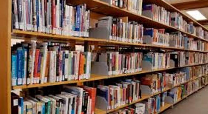 पुस्तकालयमा दुई पक्षबीच विवाद