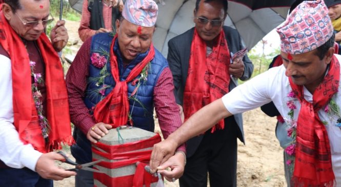 ठाँटीकाँधका घरघरमा धारा