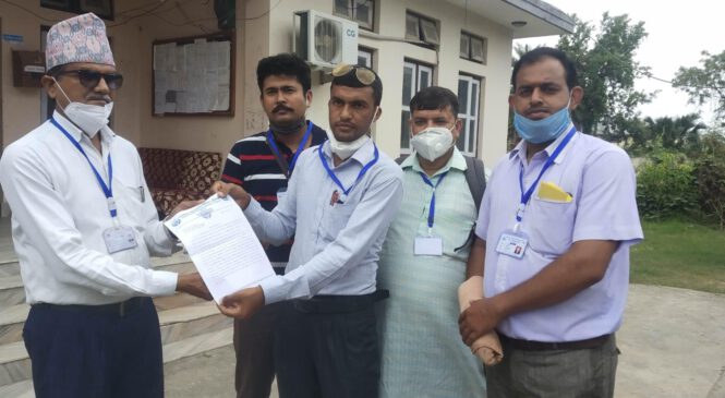 बाँके इस्टुद्वारा ज्ञापनपत्र हस्तान्तरण