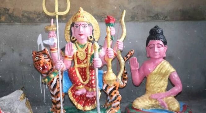 सरस्वतीको मुर्ति बनाए जौशीेले