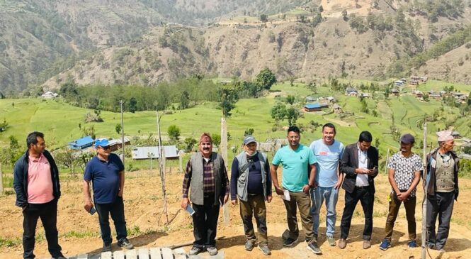 बिभिन्न फार्महरुको अनुगमन गदै कृषि बिकास कार्यालय दैलेख