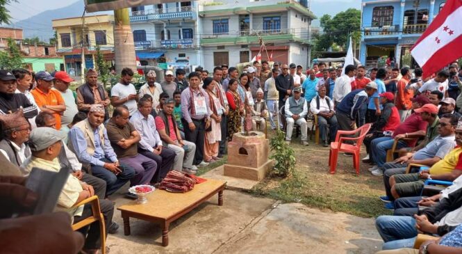 एमाले उपमेयरका उम्मेदवार खनालको वडाबाटै ११५ जना कांग्रेस प्रवेश