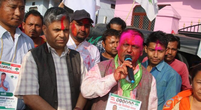 विद्यालय सिकाईमा विज्ञलाई ‘अतिथी शिक्षक’ आमन्त्रण गर्ने खड्काको वाचा