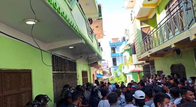 होस्टेलमै विद्यार्थी झुण्डिएको अवस्थामा फेला, आफन्तहरुले शव उठाउन दिएनन्