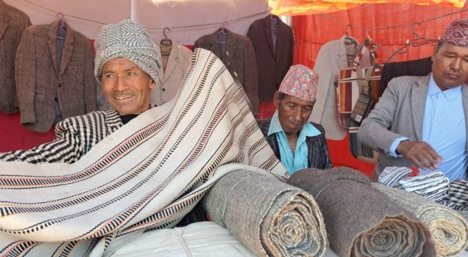 कर्णालीमा उन र अल्लोबाट अर्गानिक कपडा