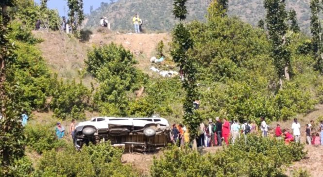 जाजरकोटमा फोर्स गाडी दुर्घटनाः १७ जना घाइते