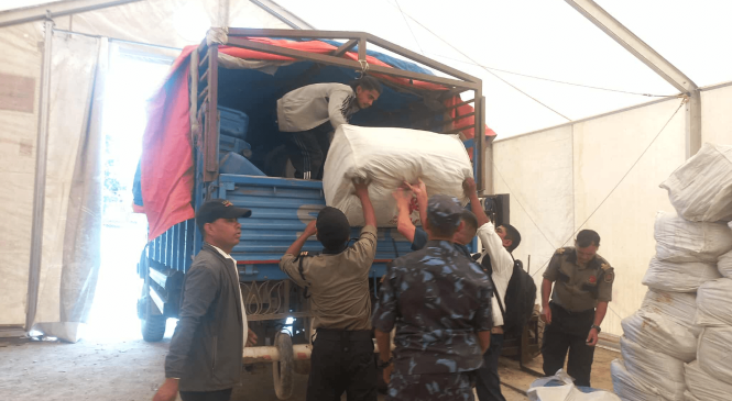 हुम्लामा हप्तादिनपछि पठाइयो राहत सामग्री