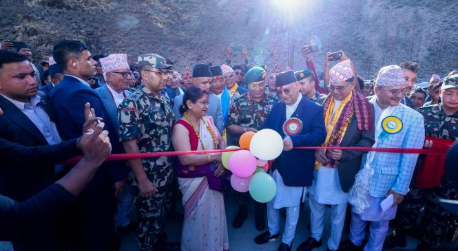 कर्णालीको चुवाखोला बेलिब्रिज प्रधानमन्त्रीबाट उद्घाटन