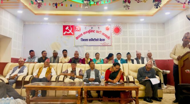 कार्यकर्तामुखी नीति आवश्यक