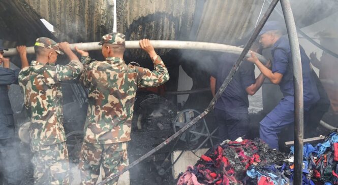 सुर्खेतमा कपास उद्योगमा भीषण आगलागी