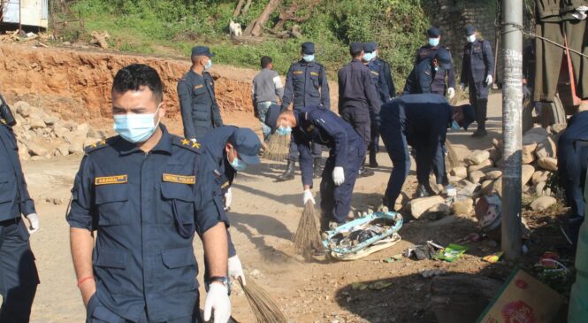 “७० औं प्रहरी दिवस–२०८२” को अवसरमा दैलेखमा सरसफाई तथा वृक्षारोपण